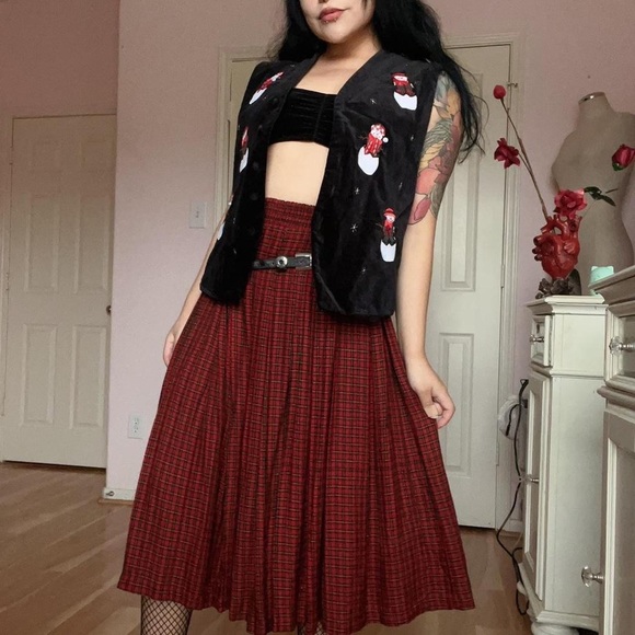 ⛄️ Gothic Grunge Xmas Velvet Vest - Picture 3 of 9